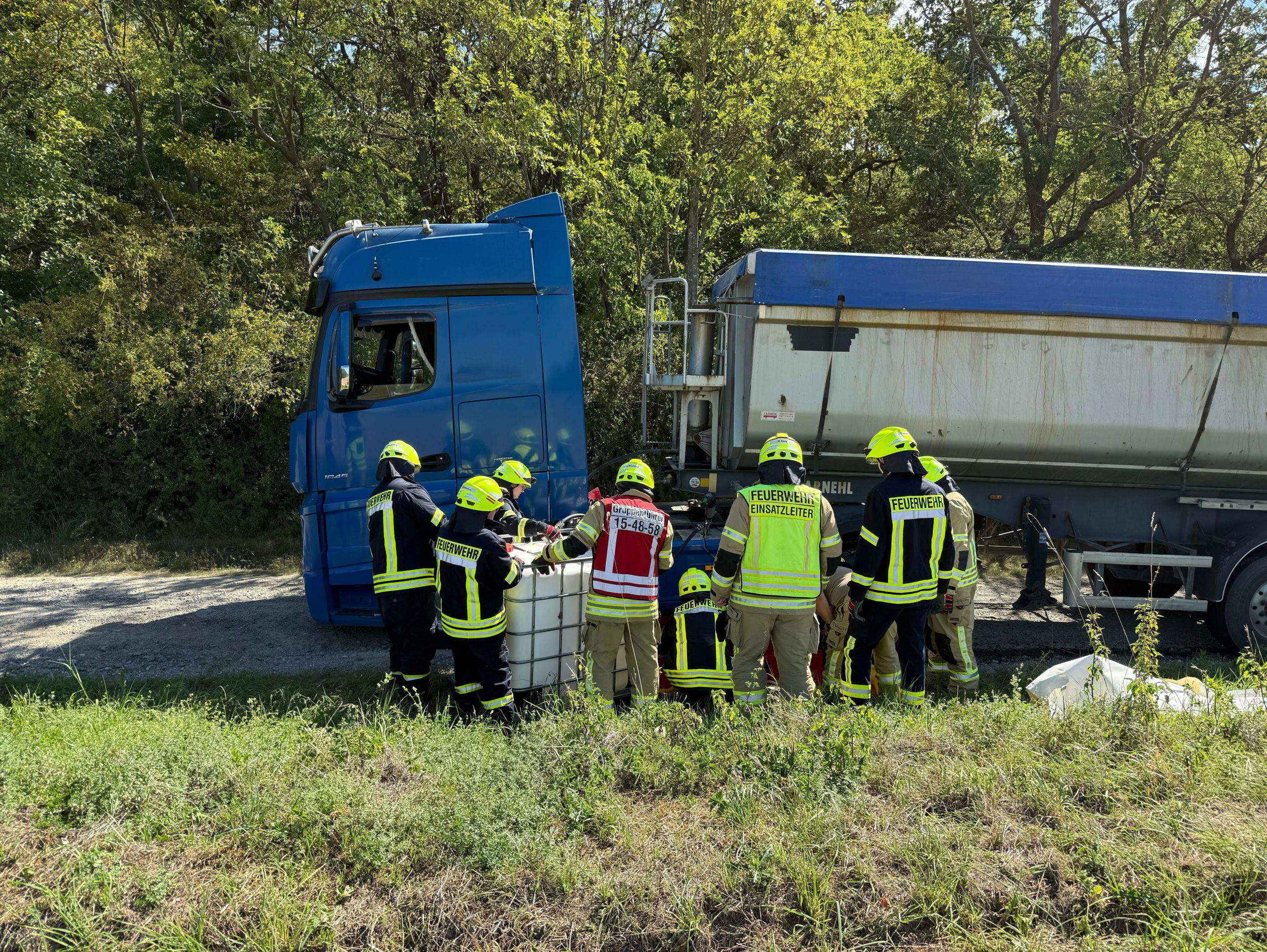 Aufgerissener LKW-Tank
